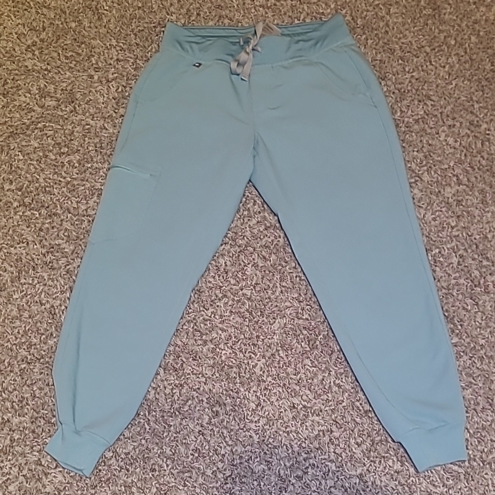 Figs Zamora joggers in Seaglass small petite